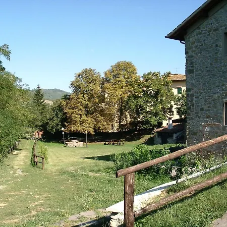 Country house Agriturismo Fattoria Le Case, Tuscany *
