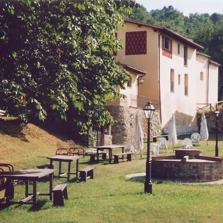 Country house Agriturismo Fattoria Le Case, Tuscany Vicchio