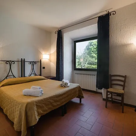 Country house Agriturismo Fattoria Le Case, Tuscany