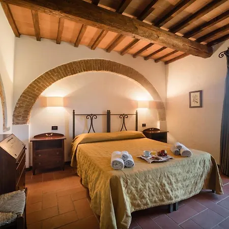Agriturismo Fattoria Le Case, Tuscany