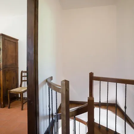 Country house Agriturismo Fattoria Le Case, Tuscany *